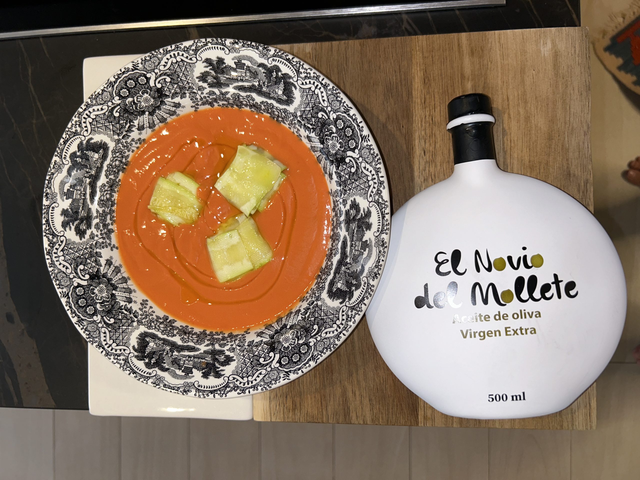 Ravioli de calabacín con AOVE El Novio del Mollete y Salmorejo: Una Receta Saludable y Deliciosa